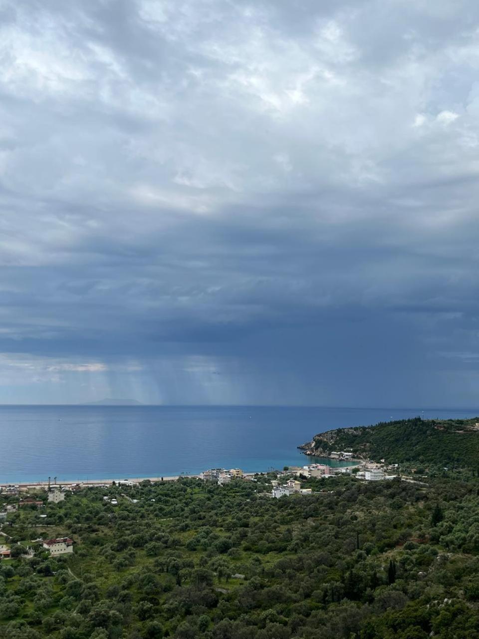 Wait 'n Sea Himarë