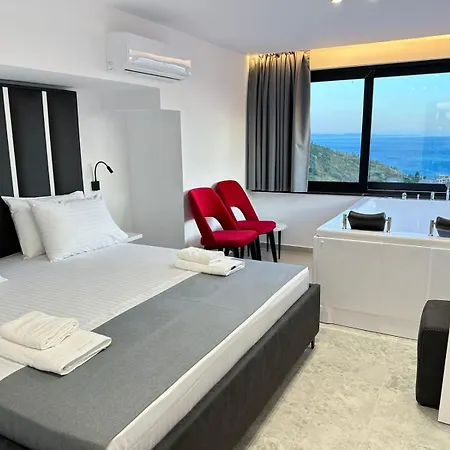 Wait 'N Sea Hotel Himare Exterior photo