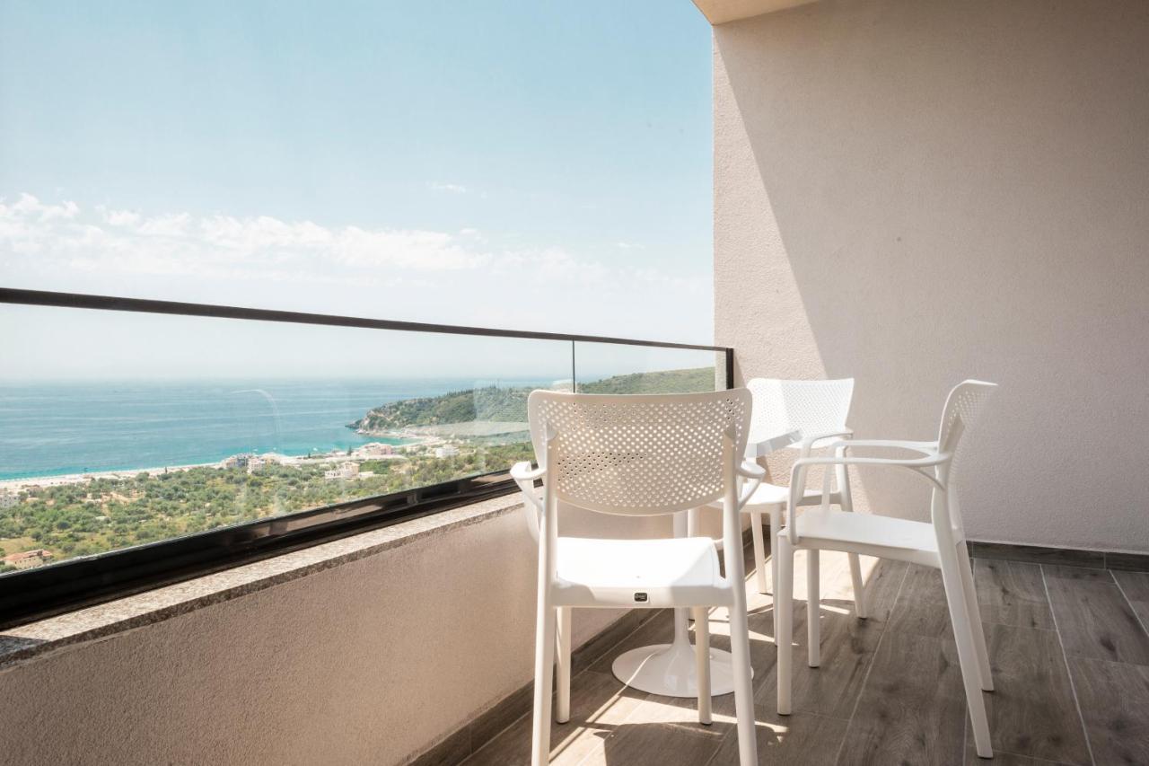 Wait 'n Sea 4* Himare