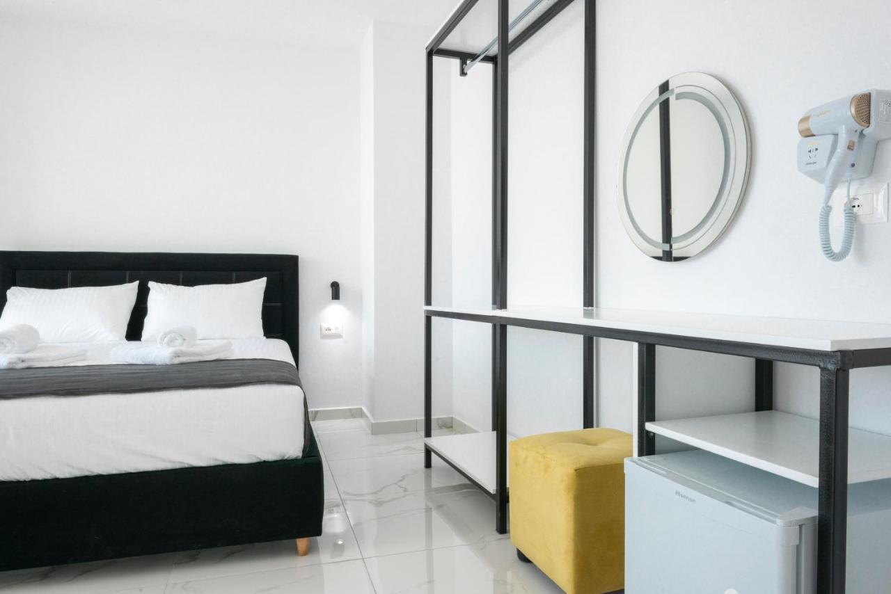Wait 'n Sea 4* Himare