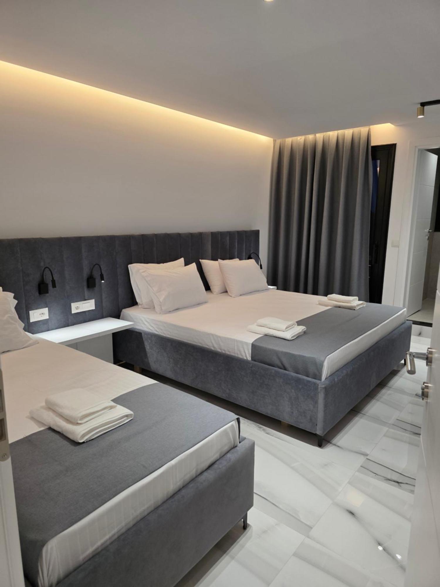 Wait 'n Sea Himare